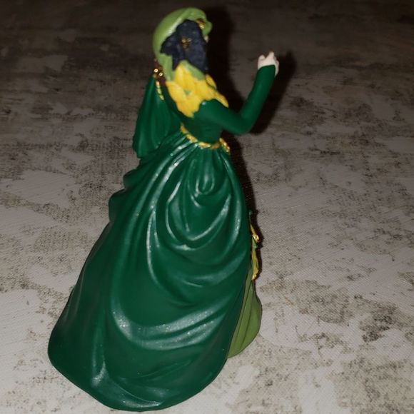 ❤️5/$25   Hallmark Gone With The Wind Scarlett O'hara Ornament 2000 - Picture 4 of 5